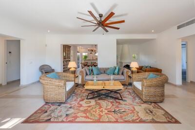 Living Room (2)