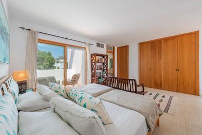 Bedroom (1)
