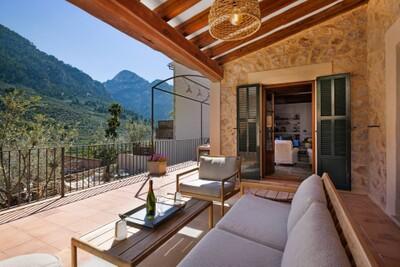 Covered Terrace (2)