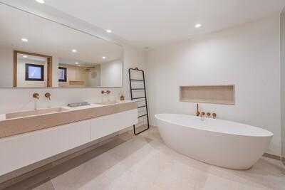 Bathroom (5)