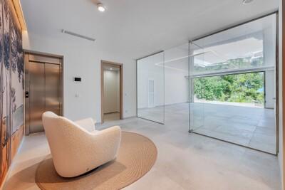 Interior Lift