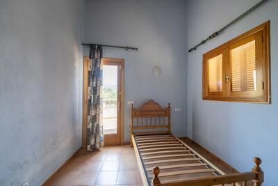 Bedroom (2)