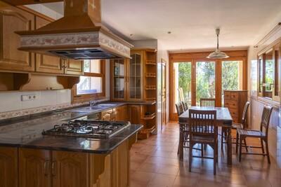 Kitchen (1)