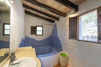 Bathroom (2)