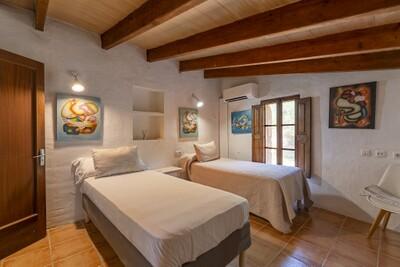 Bedroom (1)