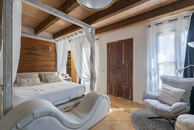 Bedroom (2)