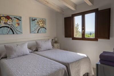 Bedroom (6)