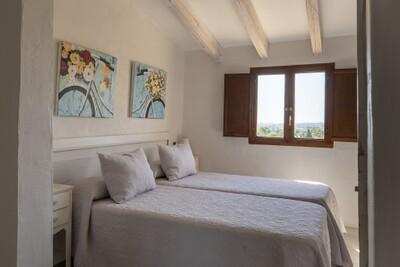 Bedroom (7)