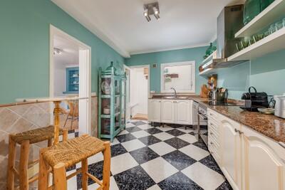 Kitchen (1)