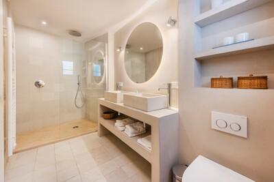 Bathroom (2)
