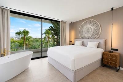 Bedroom (4)