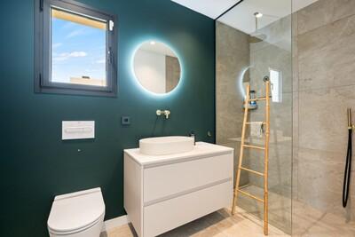 Bathroom (3)