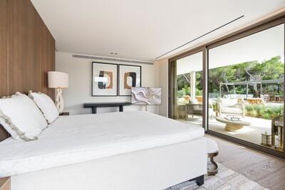 Bedroom (1).jpg