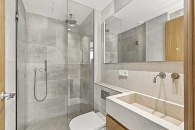 Bathroom (2)
