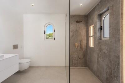 Bathroom (5)
