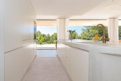 Kitchen (2)