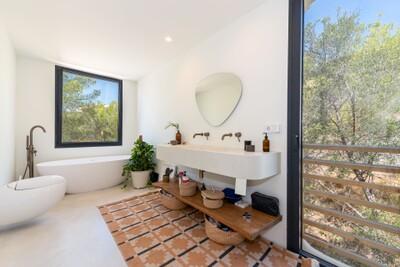 Bathroom (1)