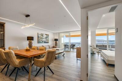 Dining (2)
