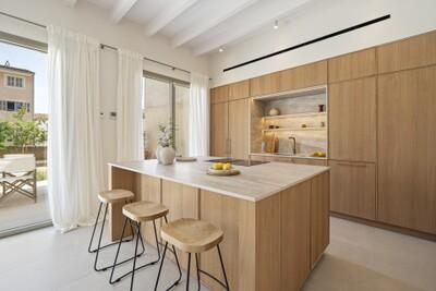 Kitchen (1).jpg