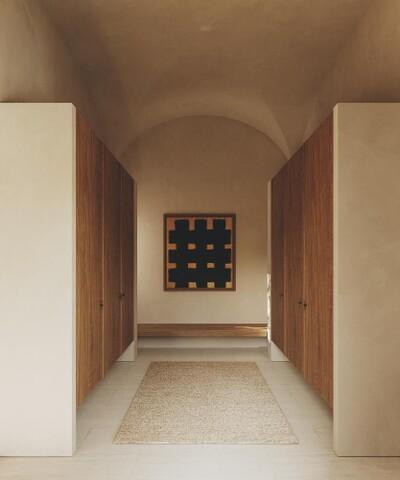 Walk-in Wardrobe.jpg