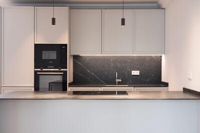Kitchen (3).JPG