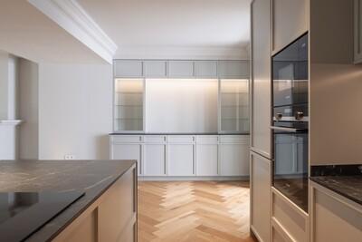Kitchen (7).JPG
