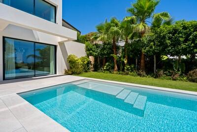 Pool and Exterior (1).jpg