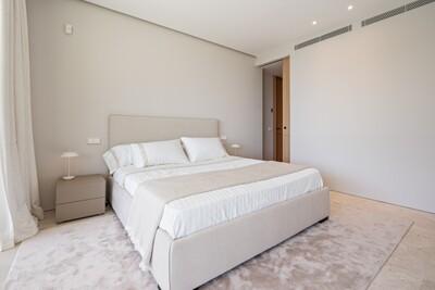 Bedroom (1).jpg