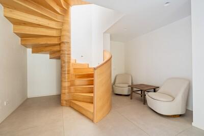 Staircase.jpg