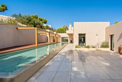 Exterior and Pool (1).jpg