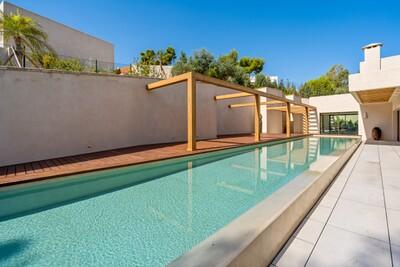 Exterior and Pool (2).jpg