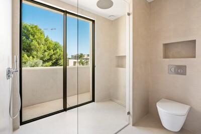 Bathroom (6).jpg