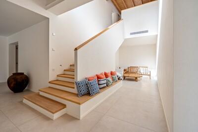 Interior (3).jpg