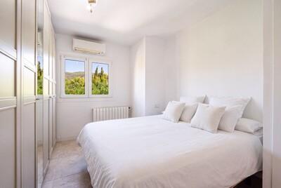 New Bedroom (1).jpg