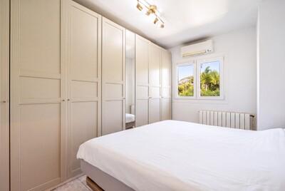 New Bedroom (2).jpg