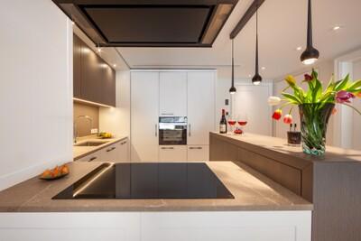 Kitchen (2).jpg
