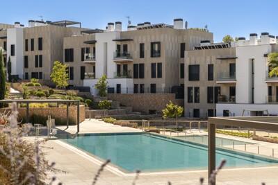Community Pool (3).jpg