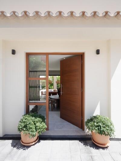 Entrance.jpg