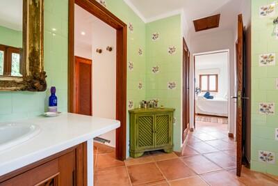 Bathroom (1)