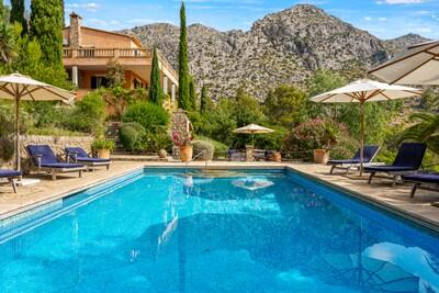 Exterior and Pool (1)