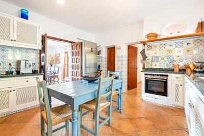 Kitchen (1)