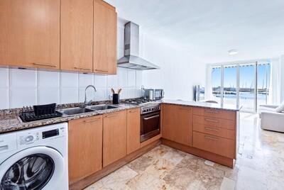 Kitchen (2).jpg