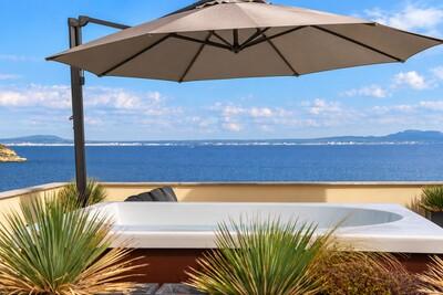 Roof Terrace (2) - sunny open parasol.jpg