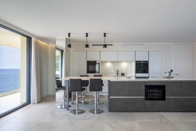 Kitchen (3).jpg