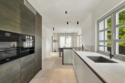 Kitchen (2).jpg