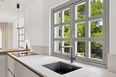 Kitchen (3).jpg