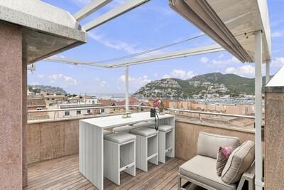 Roof Terrace.jpg