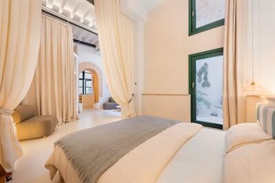 Bedroom (2).jpg