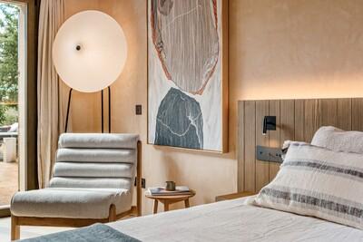 Bedroom (1).jpg