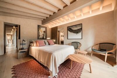 Bedroom (6).jpg